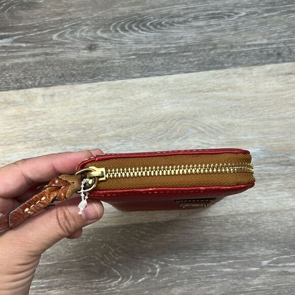 *dooney & bourke red pebble grain full zip wallet - Picture 6 of 16